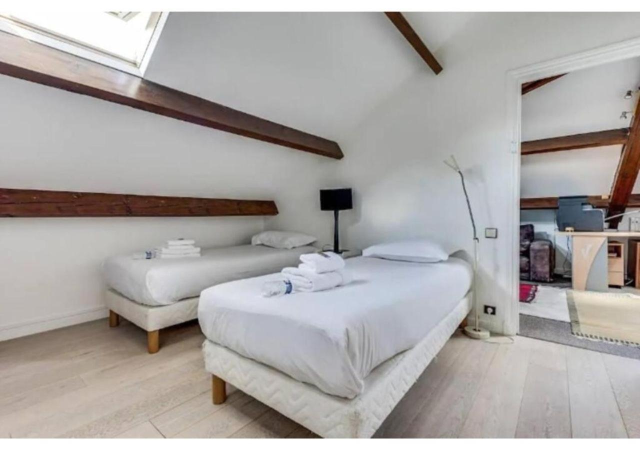 The Wonder - Duplex & Quiet - Piano -latin Quarter