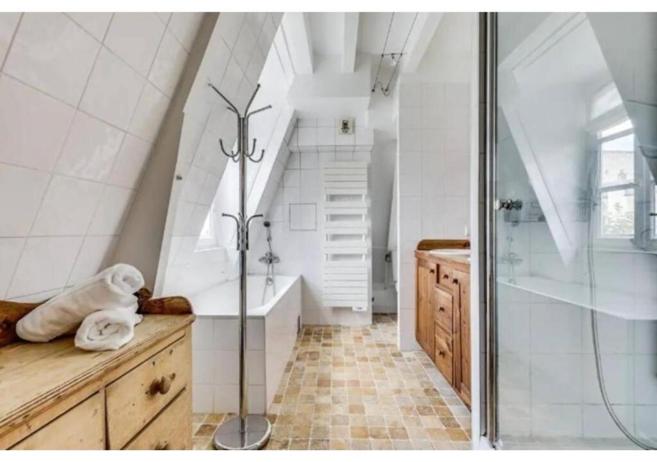 The Wonder - Duplex & Quiet - Piano -latin Quarter Apartment *